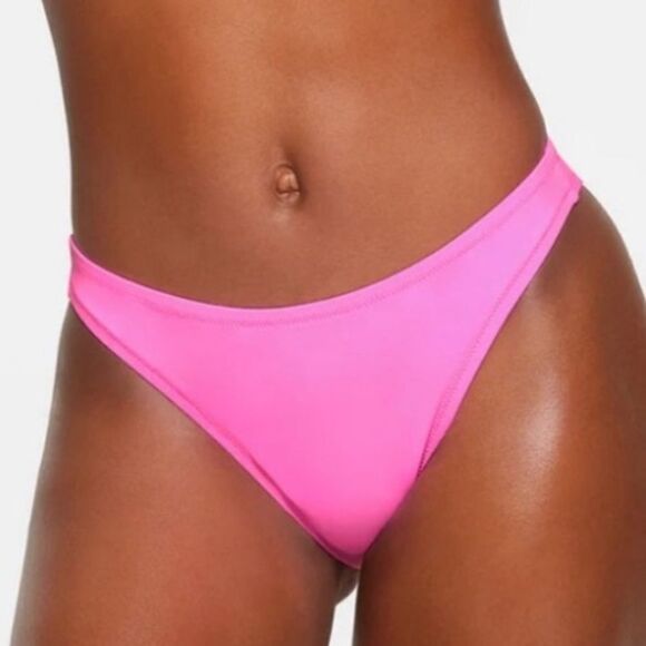 SKIMS NWT Recycled Swim Mid Coverage Bottom Bikini Swim In Pink Taffy - Picture 1 of 7